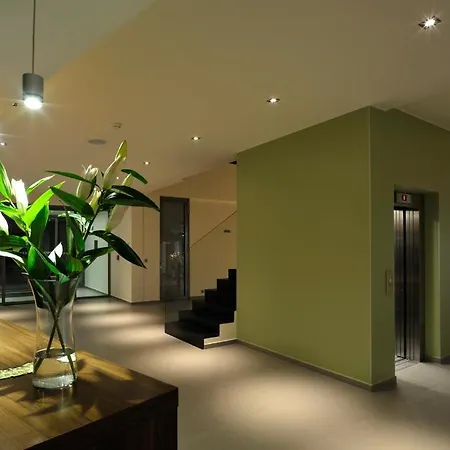 Lesni Hotell Březnice